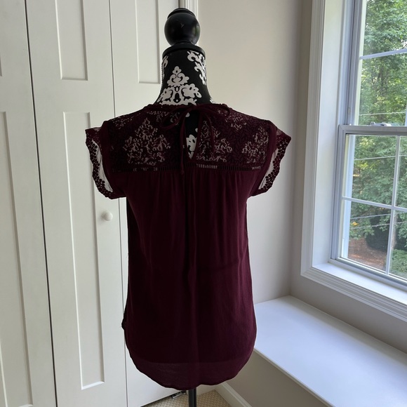 Daniel Rainn, size small, burgundy cap sleeve tank - Picture 3 of 7